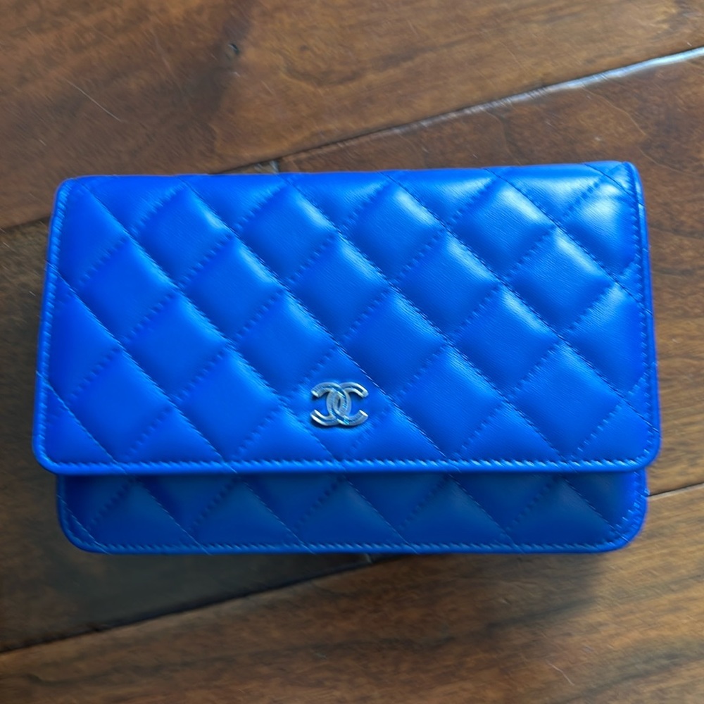Beautiful royal blue Chanel Wallet on chain WOC 💙 - Picture 1 of 8